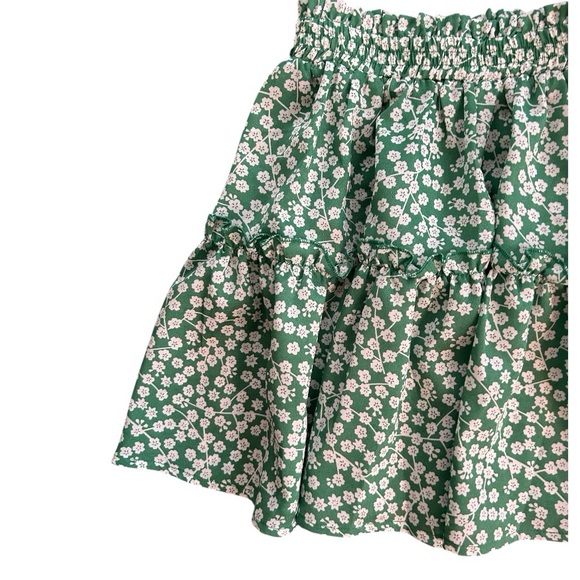 Princess Polly green and white crop top skirt set - Picture 4 of 5